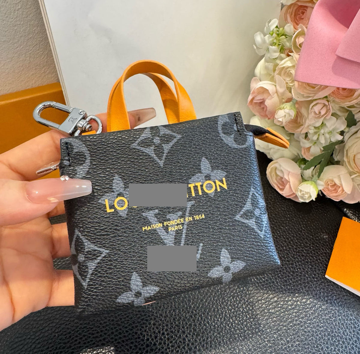 #A08  イヤホンケース  保護カバー  飾りチャーム  汎用タイプ Earphone case