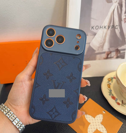 #111  スマホケース    耐衝撃・防振性能に優れ、iPhone13~17 に対応