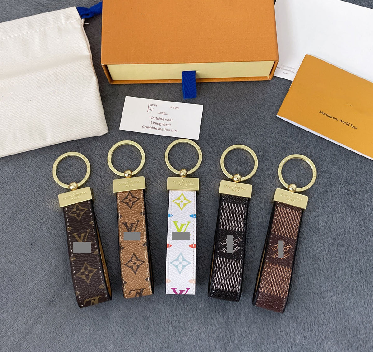 #Y06  キーホルダー  チャーム  装飾品  アクセサリー 12×3㎝