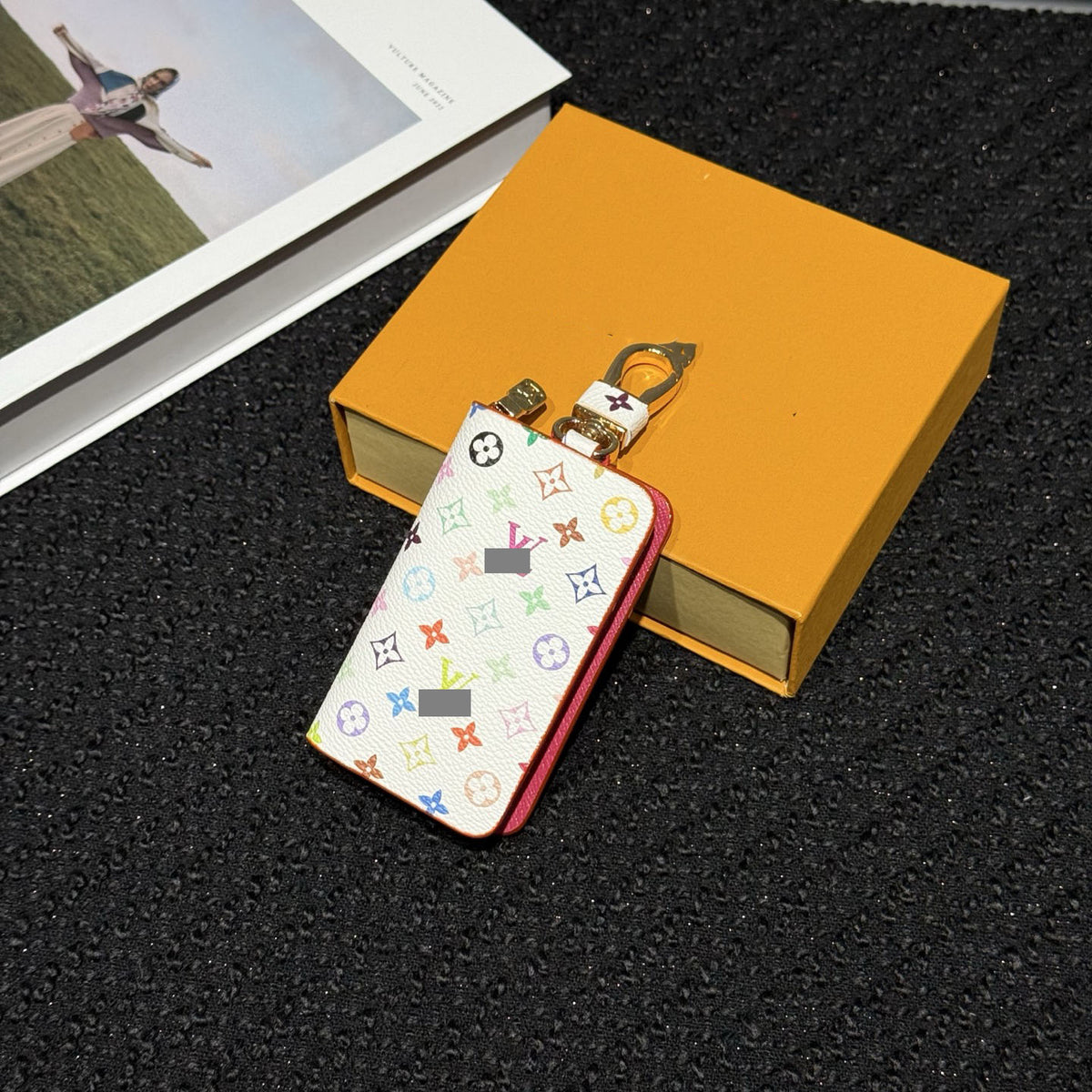 #Y02  キーホルダー  チャーム  装飾品  アクセサリー  車用キーケース、小銭入れ