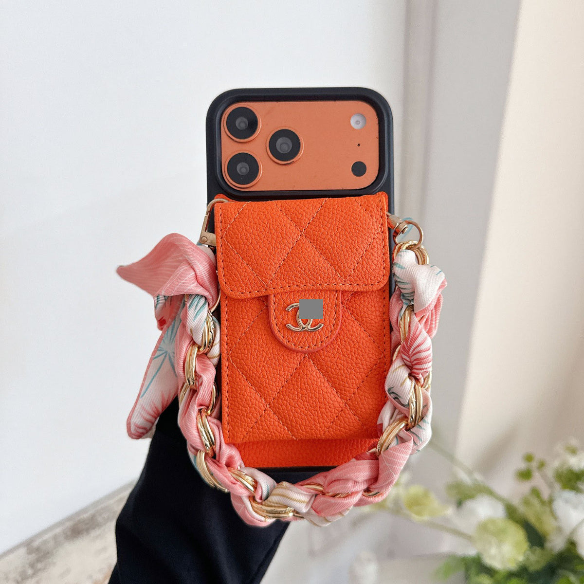 #449  スマホケース  カードケース付き 耐衝撃・防振性能に優れ、iPhone13-18 に対応