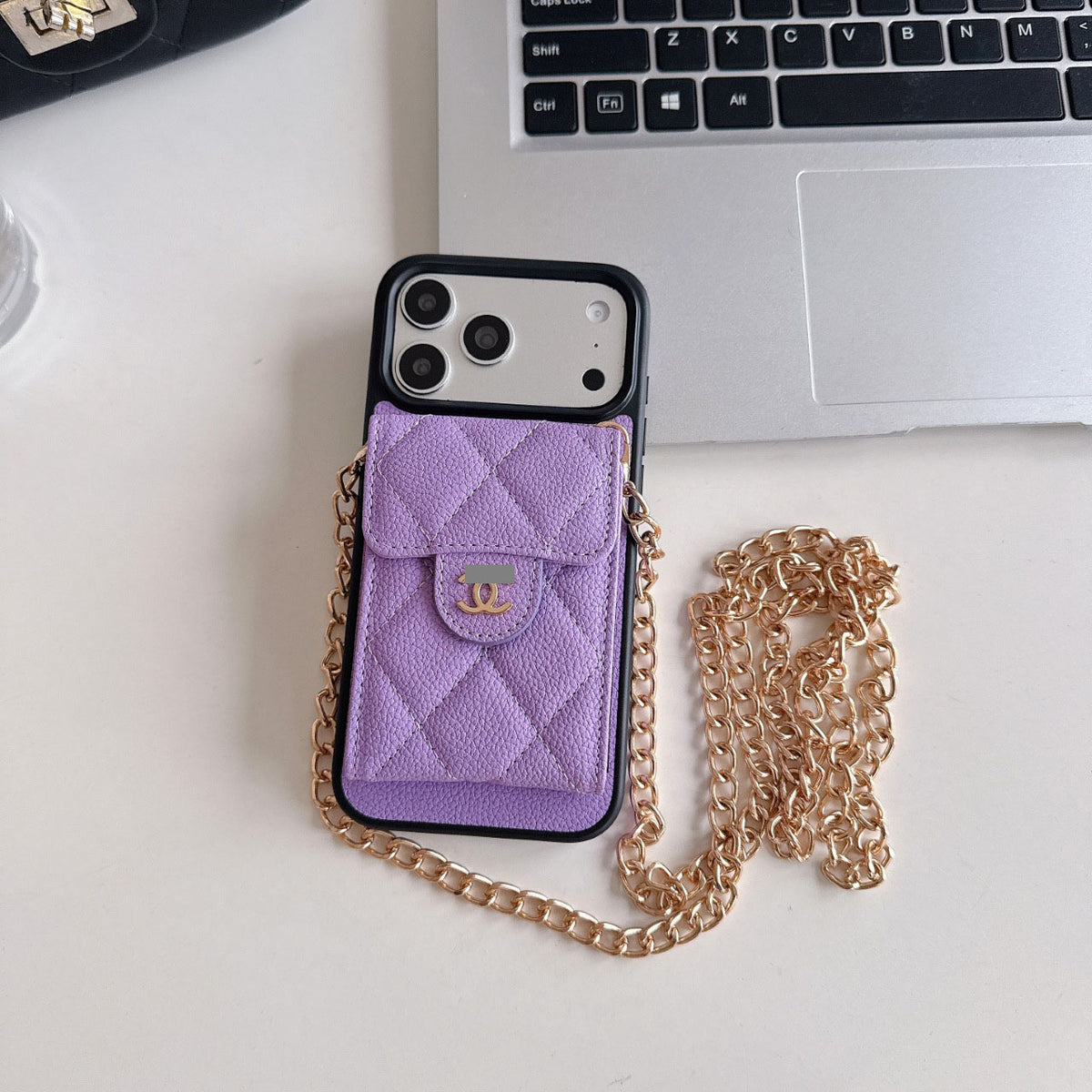 #448  スマホケース  カードケース付き 耐衝撃・防振性能に優れ、iPhone13-18 に対応